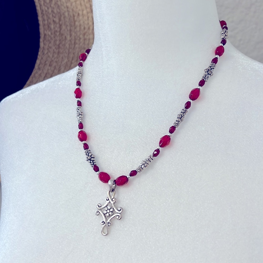 Vintage Cookie Lee Set Red Silver Beaded Pendant Necklace & Stretch Bracelet